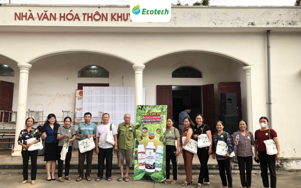 Bà con HTX na Liên Khuyên nhận về nhiều phần quà và những kinh nghiệm chăm cây quý báu